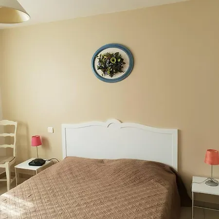 Hébergement de vacances Maison Avec 1 Dans Quartier Residentiel Verdoyant Calme *