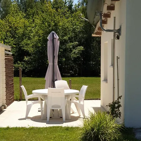 Hébergement de vacances Maison Avec 1 Dans Quartier Residentiel Verdoyant Calme *