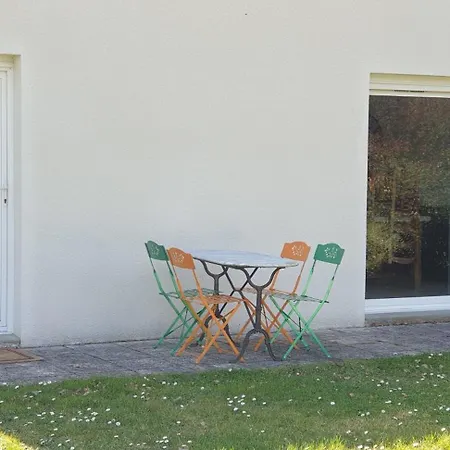 Maison Avec 1 Dans Quartier Residentiel Verdoyant Calme ヴァンデ・モンタリヴェ